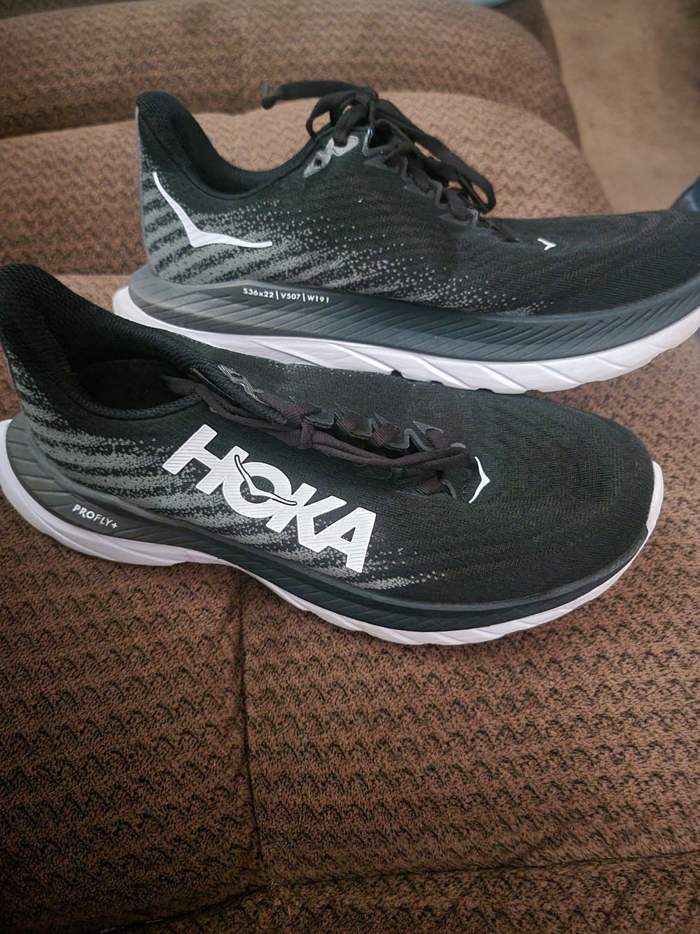 Hoka MACH 5 Women's Black and White Athletic Running Shoes